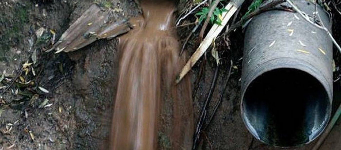 Ασπρόπυργος: Επικίνδυνα απόβλητα εντοπίστηκαν περιμετρικά κτηνοτροφικής εγκατάστασης